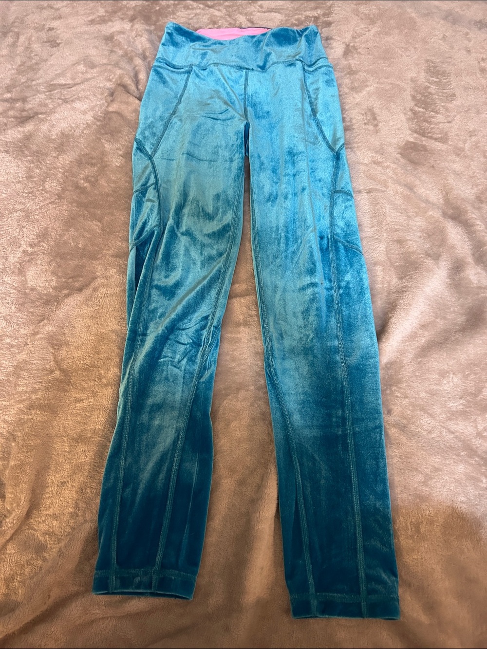 Lilly Pulitzer weekender velvet high rise legging